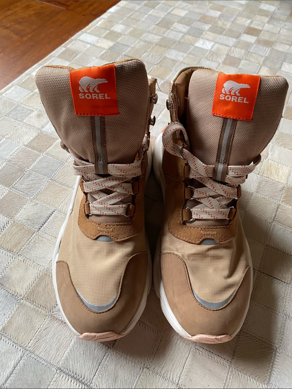 Sorel Kids Tan and Orange Lace-Up Winter Boots Worn one time